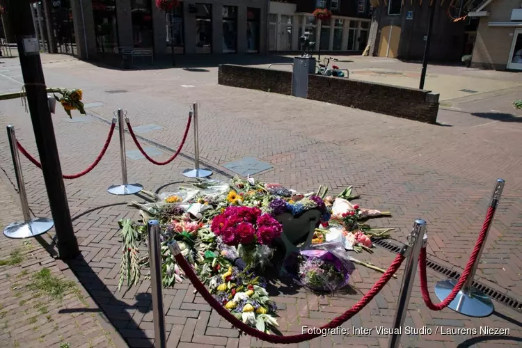 Herdenkingsplek voor Peter R. de Vries in geboorteplaats Aalsmeer