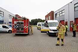 Brandweer onderzoekt pand in Aalsmeer vanwege 'vreemde lucht'