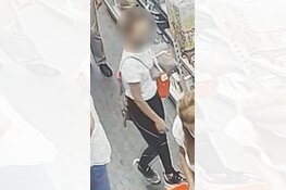 Gezocht: Wie zijn deze twee jonge vrouwen?