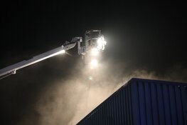 Grote brand in bedrijfsverzamelpand in Aalsmeer