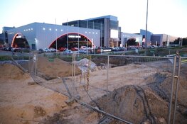 Bouwwerkzaamheden op Van Cleeffkade in Aalsmeer stilgelegd vanwege verontreinigde grond