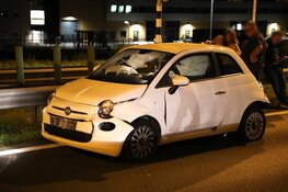 Auto&#39;s botsen bij Schiphol-Rijk, persoon naar ziekenhuis gebracht