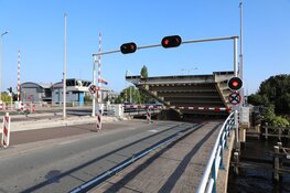 Storing Aalsmeerderbrug zorgt voor verkeerschaos