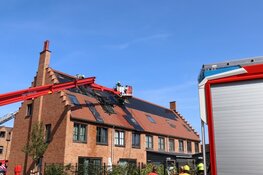 Brand, vermoedelijk veroorzaakt door zonnepanelen, in woning Hoofddorp