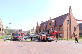 Brand, vermoedelijk veroorzaakt door zonnepanelen, in woning Hoofddorp