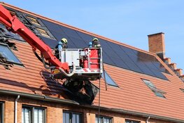 Brand, vermoedelijk veroorzaakt door zonnepanelen, in woning Hoofddorp