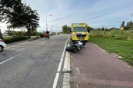 Fietser gewond in Aalsmeer, motorrijder met de schrik vrij