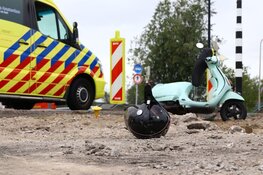 Ongeval tussen snorscooter en bus in Uithoorn
