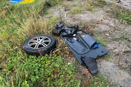 Persoon gewond geraakt bij botsing tussen vrachtwagen en auto in Vijfhuizen