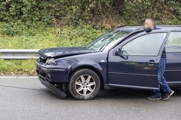 Weer ongeval in beruchte bocht van A205 bij Zwanenburg