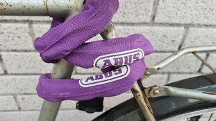 Verdachte van mishandelingen gezocht!