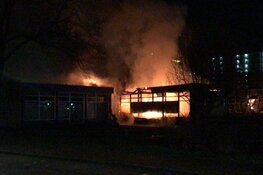 Buurthuis Uithoorn door grote brand in de as gelegd