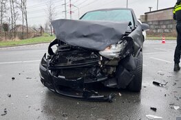 Aanrijding op beruchte rotonde Vijfhuizen