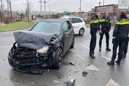 Aanrijding op beruchte rotonde Vijfhuizen