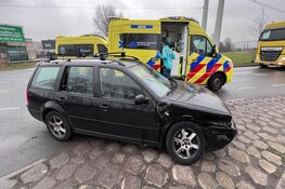 Aanrijding op beruchte rotonde Vijfhuizen