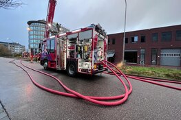 Brand bij bedrijfspand op Schiphol