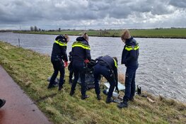 Hulpdiensten groots uitgerukt voor  gedumpte auto onderdelen in Ringvaart