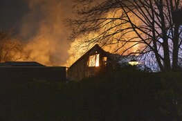 Grote brand aan Oosteinderweg in Aalsmeer