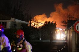 Grote brand aan Oosteinderweg in Aalsmeer