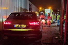 Brand bij kassenbedrijf in Aalsmeer, gewonde naar ziekenhuis