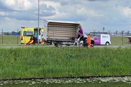 Ongeval met verhuiswagen in Lijnden