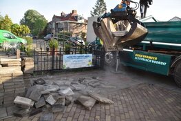 Stapels tegels opgehaald bij eerste 15 deelnemers Haarlemmermeers Kampioenschap Tegelwippen