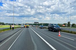 Gezin ontsnapt aan brand in bestelbus op A9 bij Spaarndam
