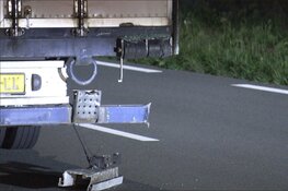 Automobilist door het oog van de naald bij botsing in Nieuw-Vennep