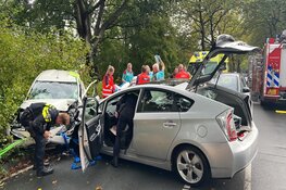 Aanrijding met drie auto&#39;s in Hoofddorp