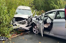 Aanrijding met drie auto&#39;s in Hoofddorp
