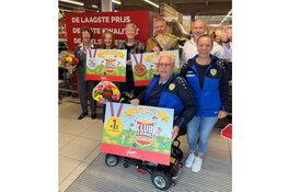 Vomar Voordeelmarkt steunt clubs met een financieel extraatje