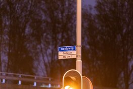 Auto te water in Hoofddorp, één gewonde