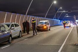 Ongeval met drie voertuigen bij Lijnden