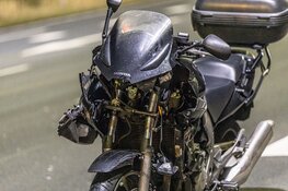 Motorrijder gewond in Vijfhuizen, onderzoek naar oorzaak