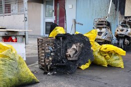 Brand bij flat in Uithoorn, politie onderzoekt mogelijke brandstichting