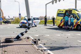 Ernstig ongeval bij Vijfhuizen, auto verliest motorblok
