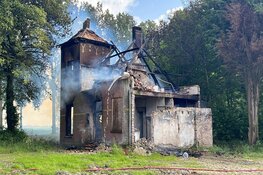 Opnieuw brand in leegstaand pand Hoofddorp, Hoofdweg afgesloten