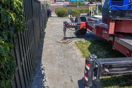 Bouwkraan moet inklappen op last van de brandweer in Rijsenhout