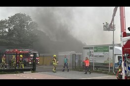 Grote brand bij Timmerbedrijf in Hoofddorp
