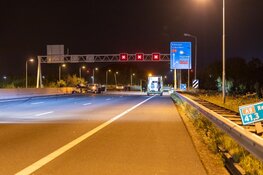 A9 dicht na nachtelijke botsing vlak voor Rottepolderplein