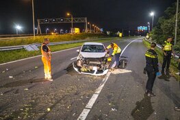 Automobiliste onder invloed raakt van de weg op A9