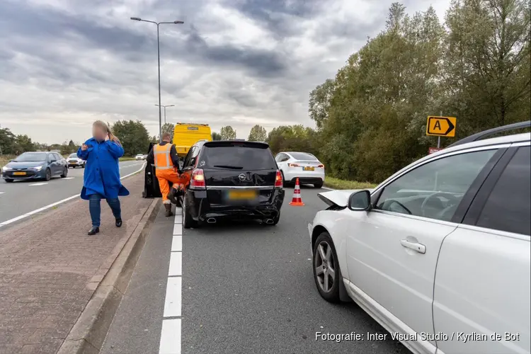 Botsing met vijf auto`s in Hoofddorp