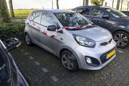 Politie doet onderzoek bij brandstichting auto`s aan de Inlaag in Zwanenburg