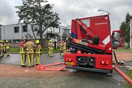 Grote brand in Nieuw-Vennep: NL-Alert gegeven en mogelijk verdachte omstandigheden