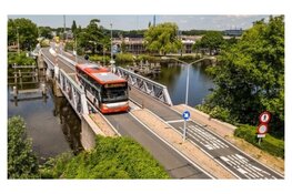 Afsluitingen busbrug en prinses Irenebrug in Uithoorn
