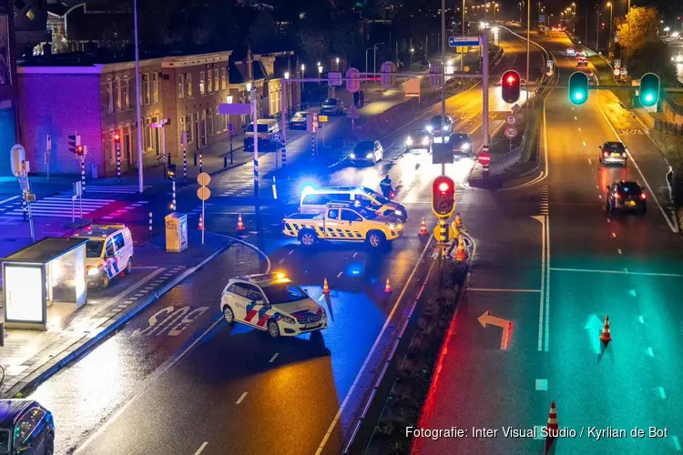 Automobilist vlucht na ongeluk in Halfweg