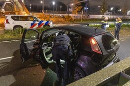 Automobilist vlucht na ongeluk in Halfweg