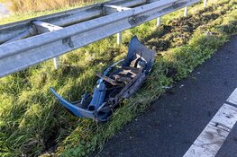 Drie Merenweg (N205) tijdelijk dicht door auto uit de bocht