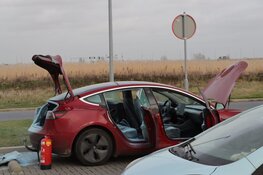 Tesla bijna in brand in Hoofddorp