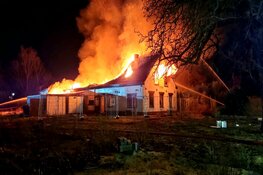 Grote brand in leegstaande boederij